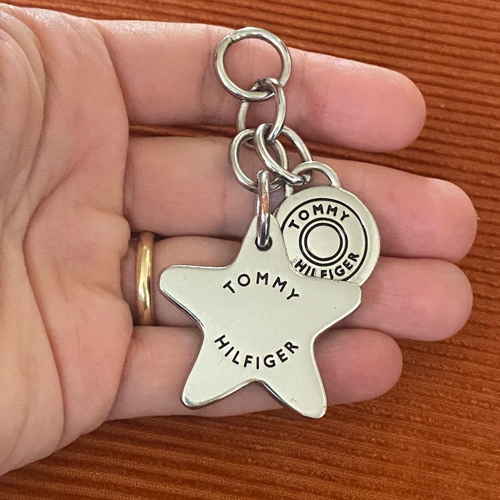 Tommy Hilfiger Silver Toned Key Chain